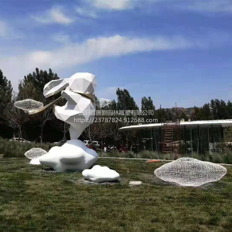 公园不锈钢几何兔子雕塑加工